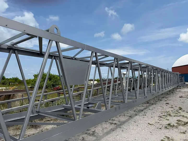 Close view of a coated conveyor truss